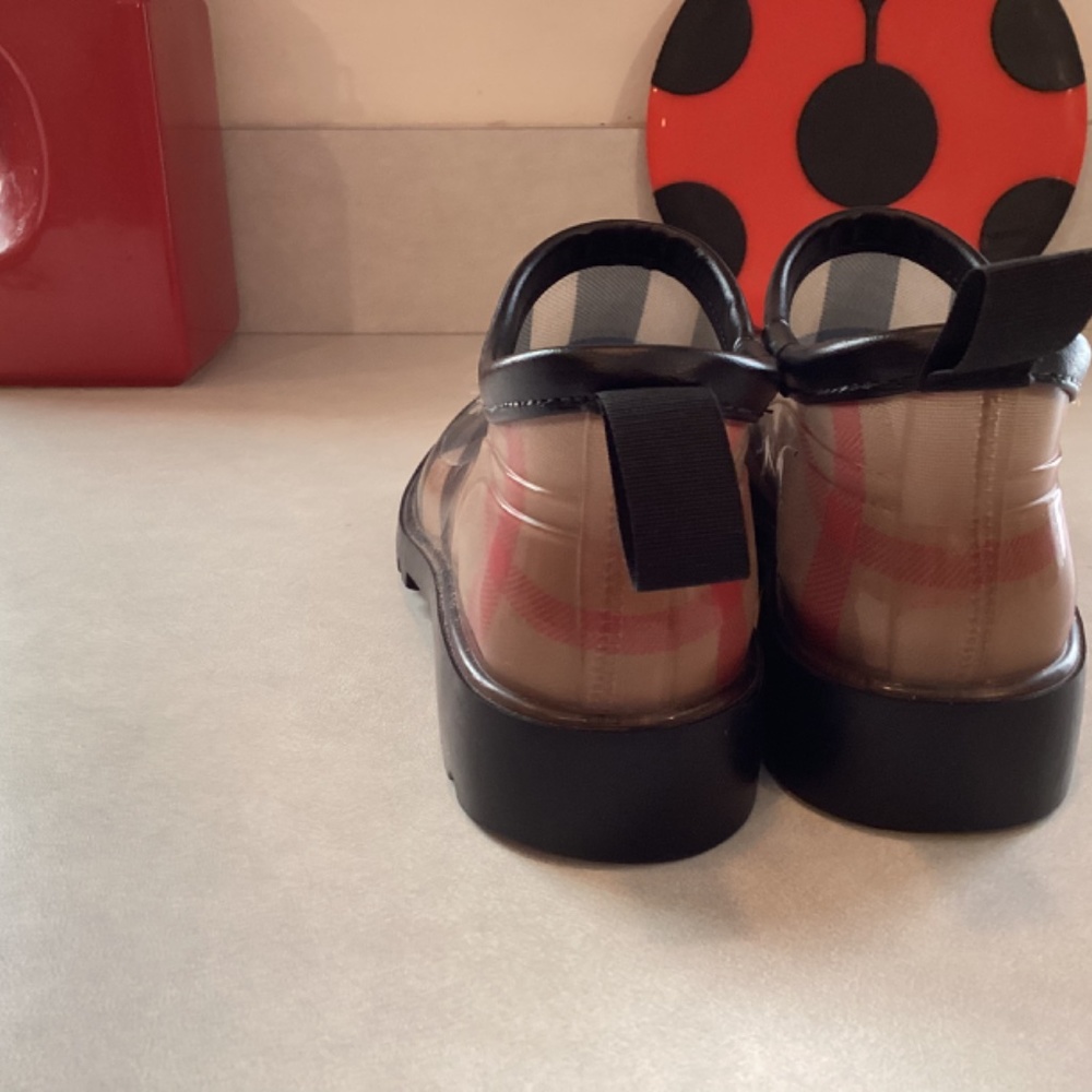 Burberry rain shoes - Picture 2 of 6